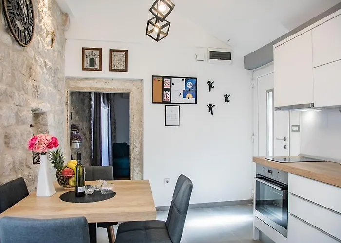 Ivan Apartament Split