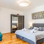 Ivan Apartman Split